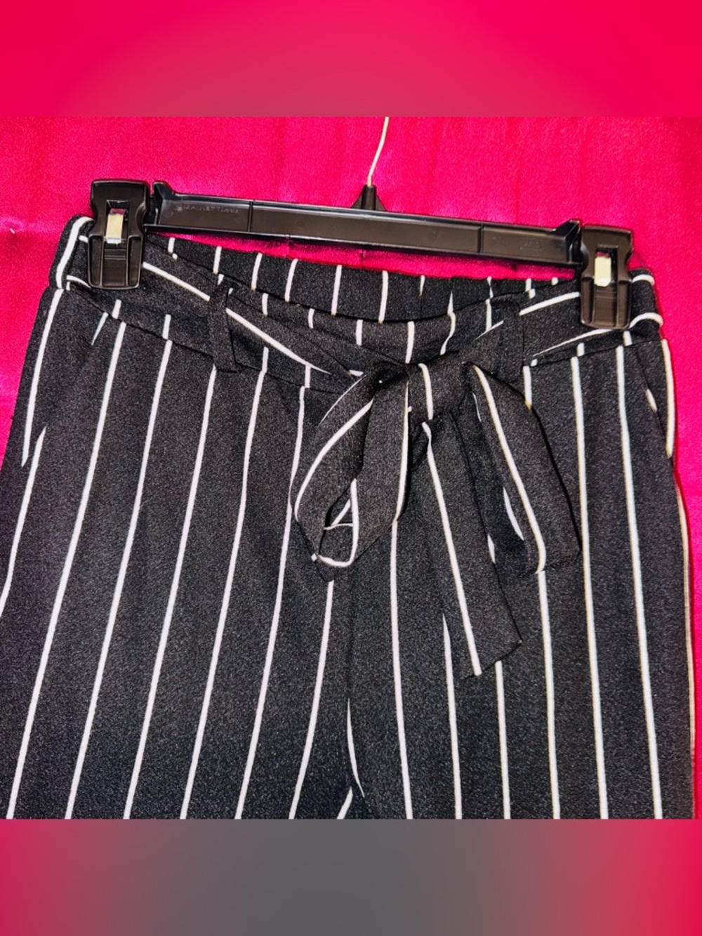 👑 Like New SHEIN Black Pinstripe Tie-Waist Women’s Trousers — Size Small - Picture 2 of 7